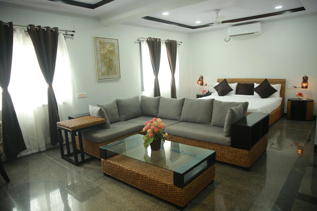 Lokis Forest Inn Hyderabad Luaran gambar